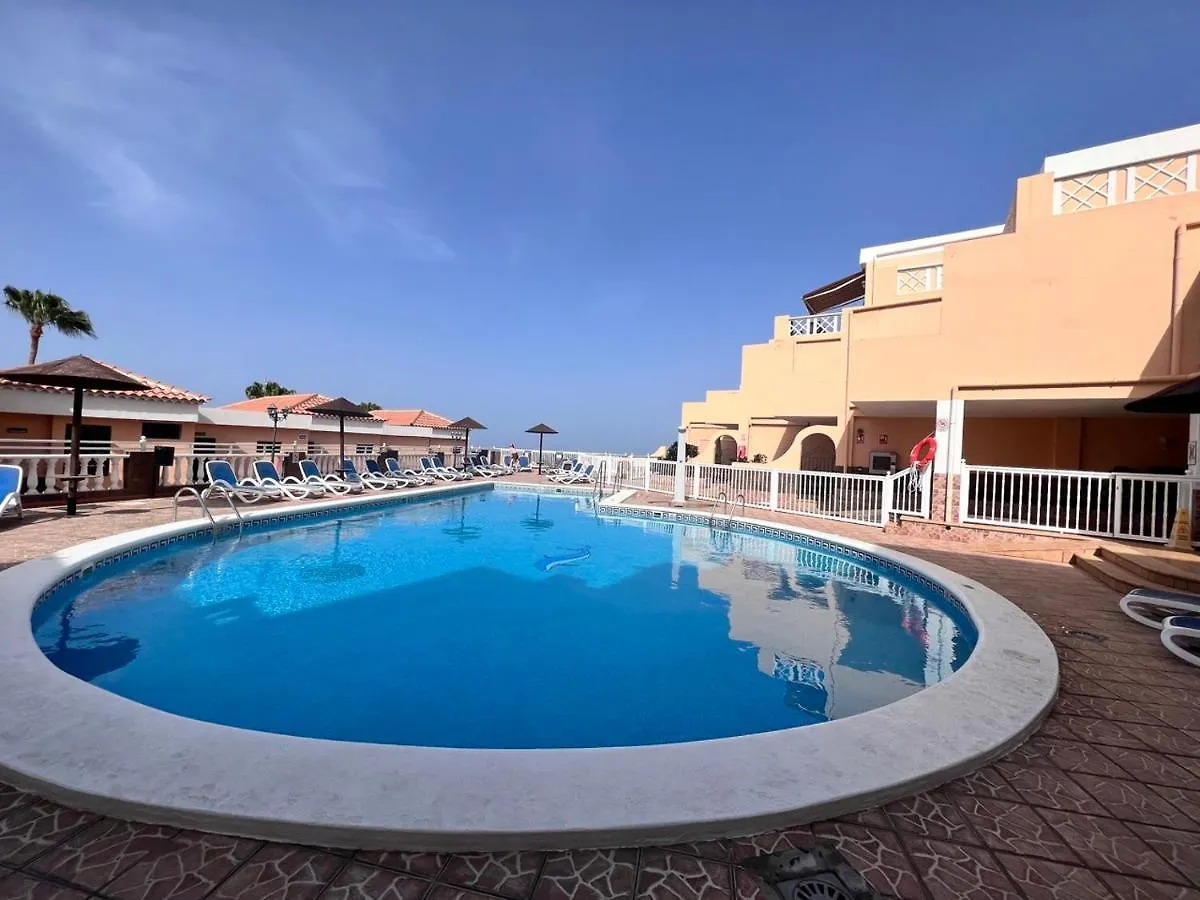 Golden Paradise Seaview Адехе