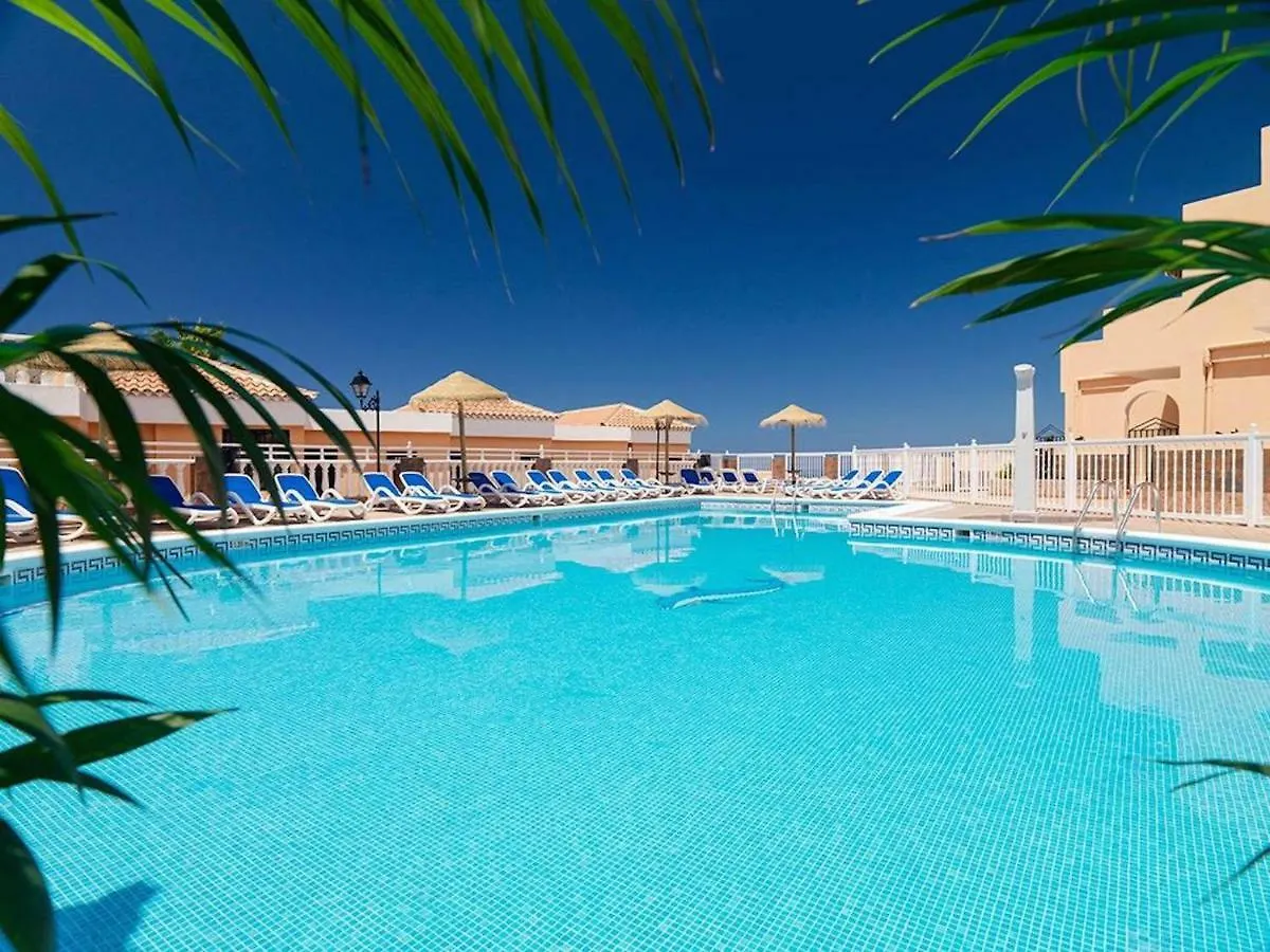 Golden Paradise Seaview Адехе